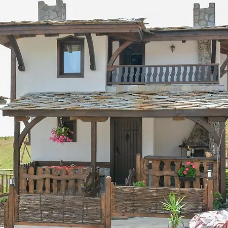 Complex Starite Kashti Medovo