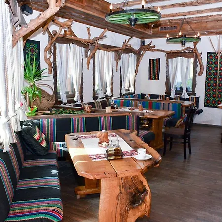 Pensión Complex Starite Kashti 4*