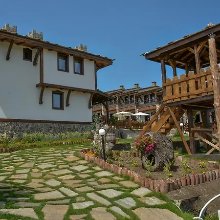 Complex Starite Kashti Pensión Medovo