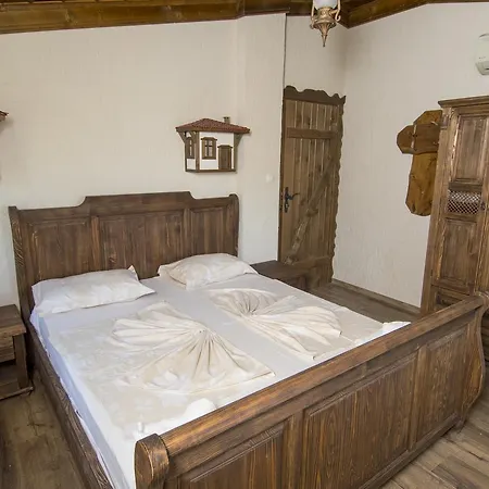 Complex Starite Kashti Pensión