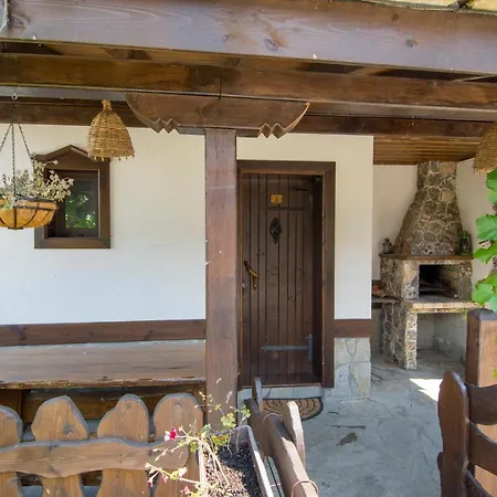 Pensión Complex Starite Kashti