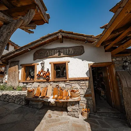 Complex Starite Kashti Vendégház 4*