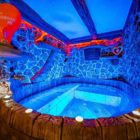 Complex Starite Kashti Vendégház 4*