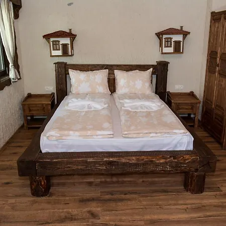 Complex Starite Kashti Medovo