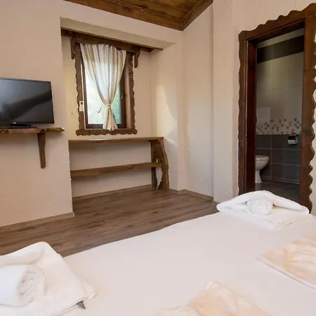 Gæstehus Complex Starite Kashti Medovo